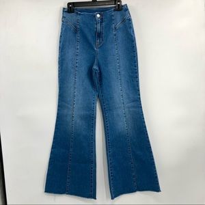 WE THE FREE CRVY Size 29 Super High-Rise Flare Raw Hem Stretch Jeans
